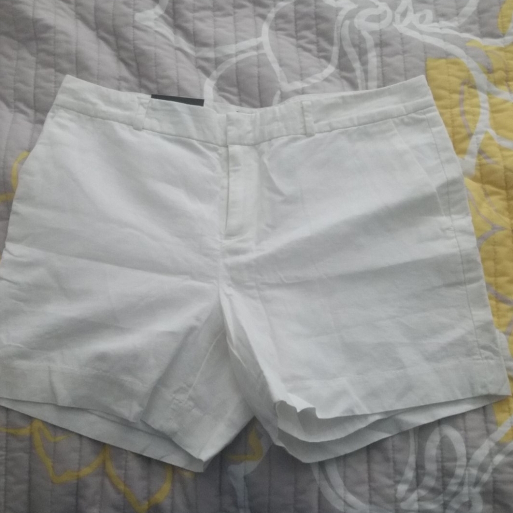 Banana Republic 5" White Linen Shorts